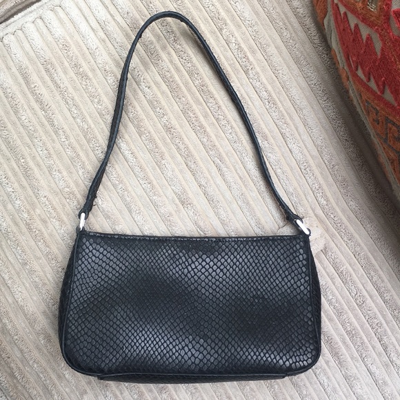 Ann Taylor Handbags - Ann Taylor leather purse